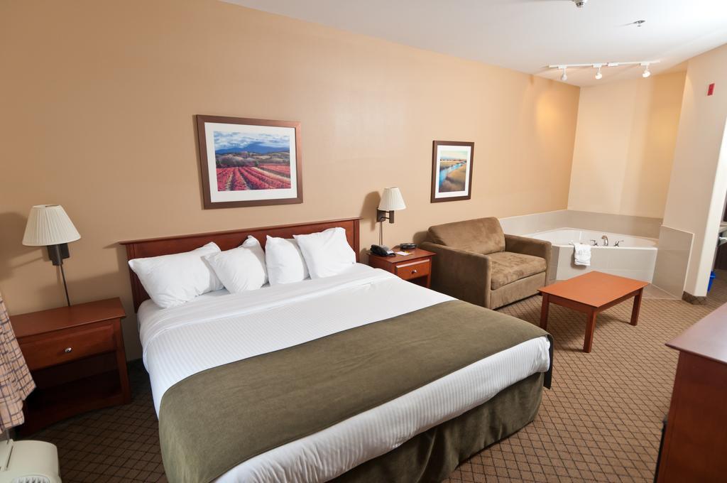 Quality Inn Airport Dieppe Moncton Exterior foto