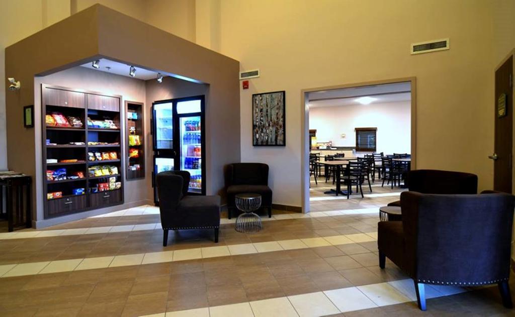 Quality Inn Airport Dieppe Moncton Exterior foto