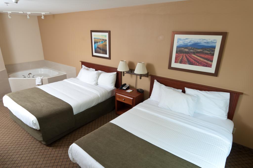 Quality Inn Airport Dieppe Moncton Exterior foto
