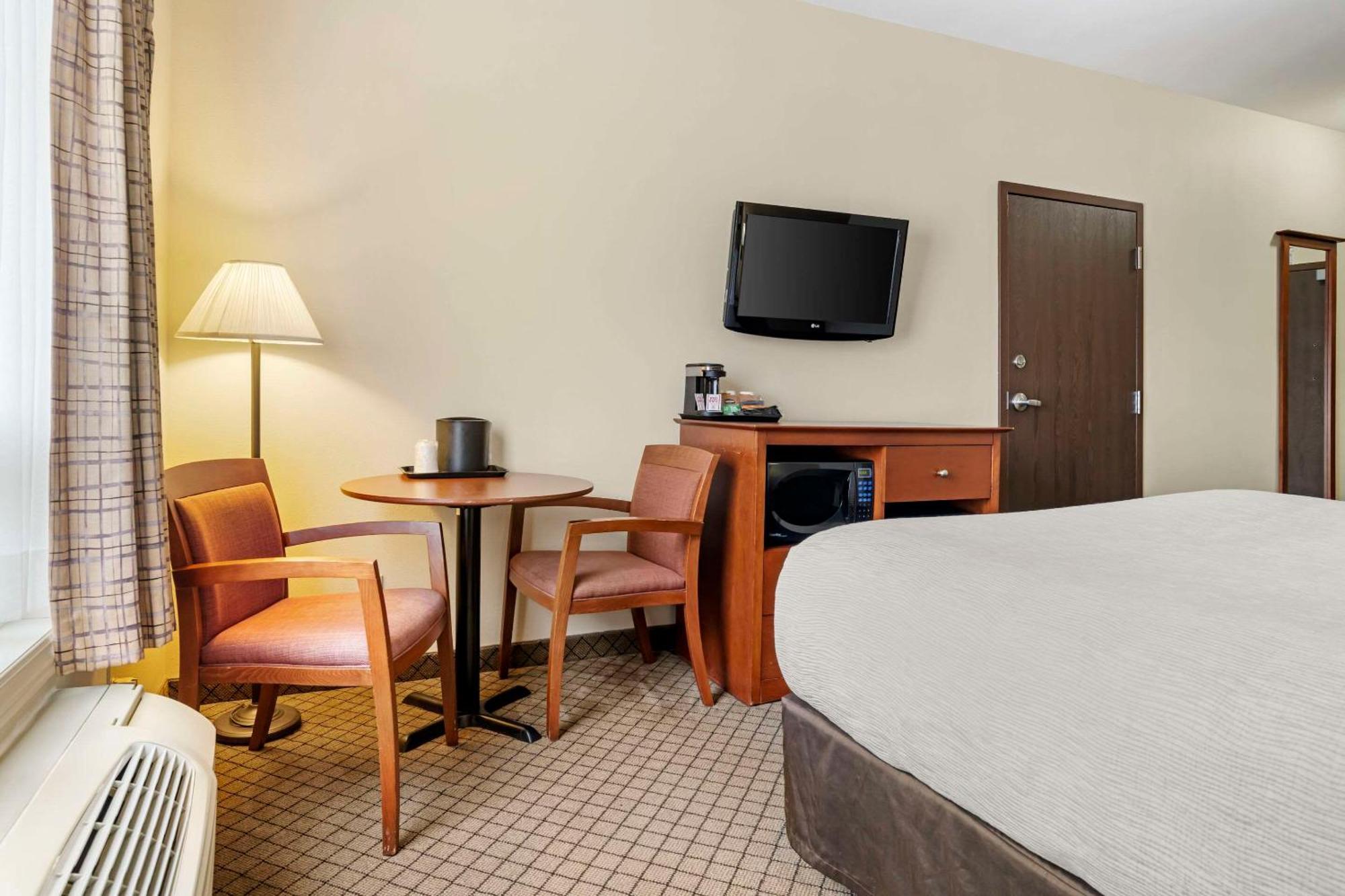 Quality Inn Airport Dieppe Moncton Exterior foto